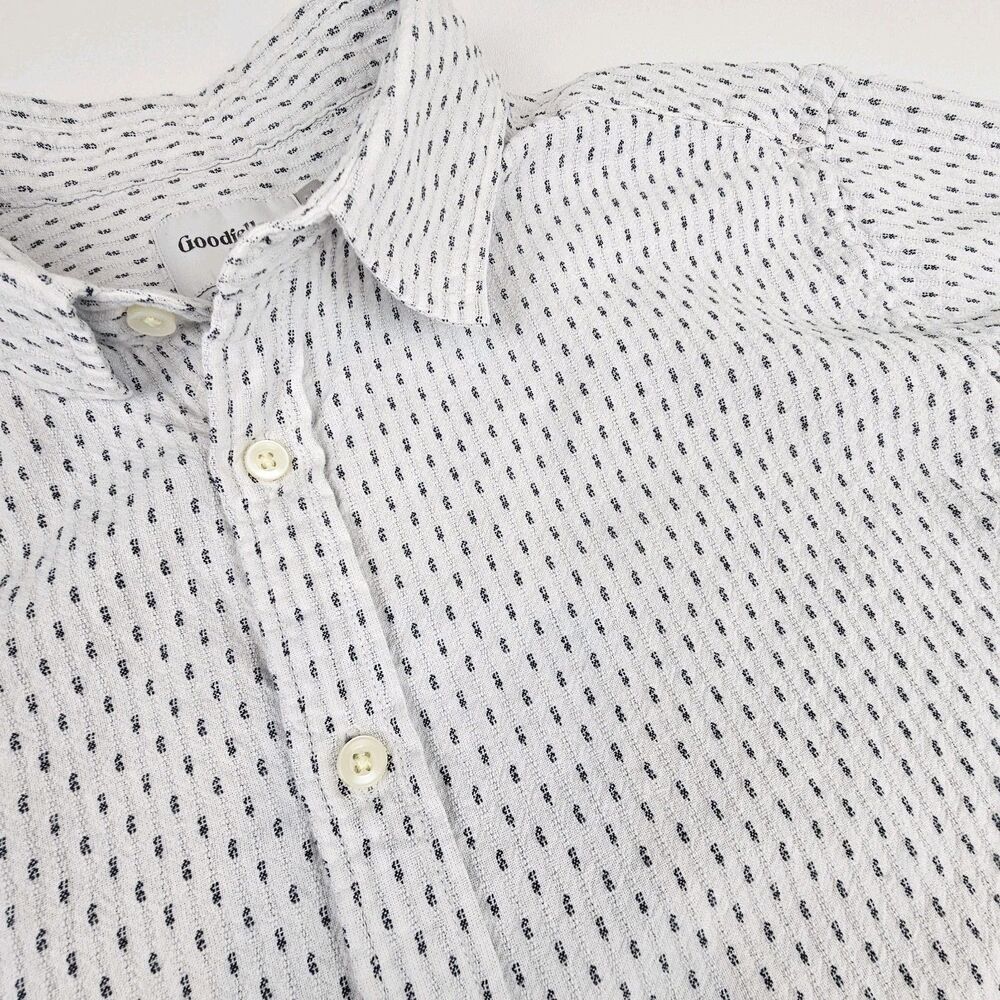 Goodfellow & Co Mens Large White Black Stripe Short Sleeve Cotton Button Shirt